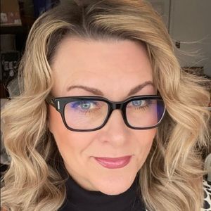 Meet your Posher, Michele